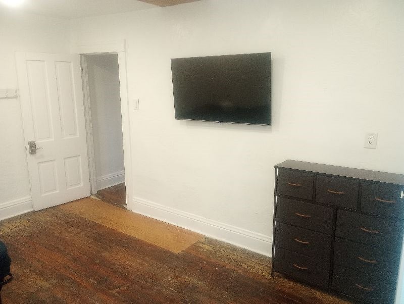medium bedroom, view 2
