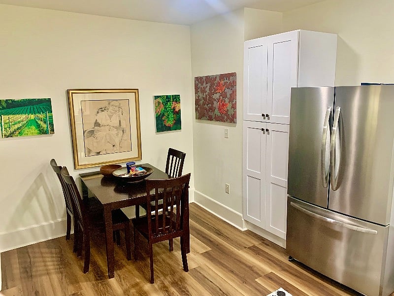 Cozy Eat-In Kitchen