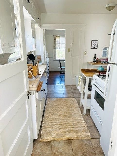 Furnished Finder property 569927_1 photo 11