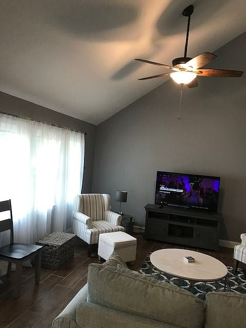 Furnished Finder property 569944_1 photo 4