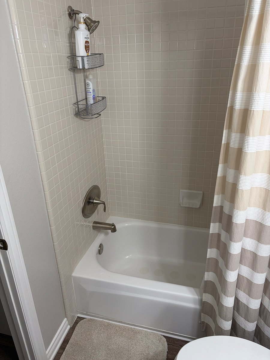 Furnished Finder property 570002_1 photo 16