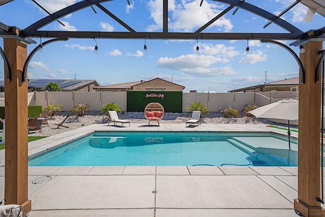 Furnished Finder property 570064_1 photo 36