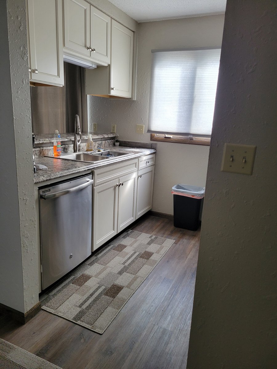 Furnished Finder property 570086_2 photo 8