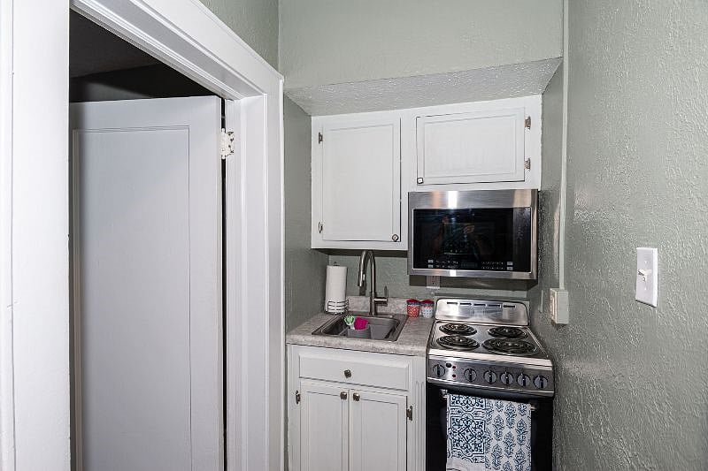 Furnished Finder property 570122_1 photo 11