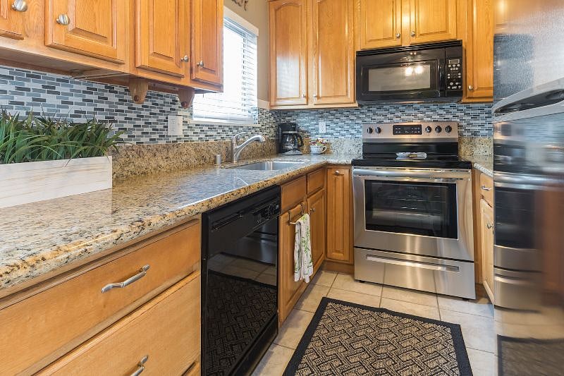 Furnished Finder property 570170_1 photo 5