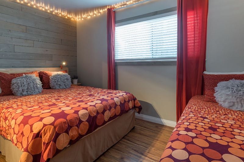 Furnished Finder property 570170_1 photo 4