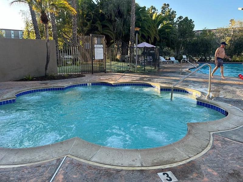 Furnished Finder property 570171_1 photo 22
