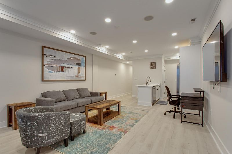 Furnished Finder property 570201_1 photo 3