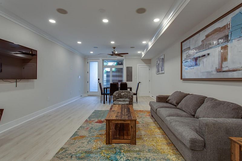 Furnished Finder property 570201_1 photo 4