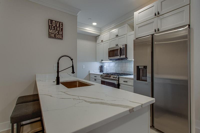 Furnished Finder property 570201_1 photo 6
