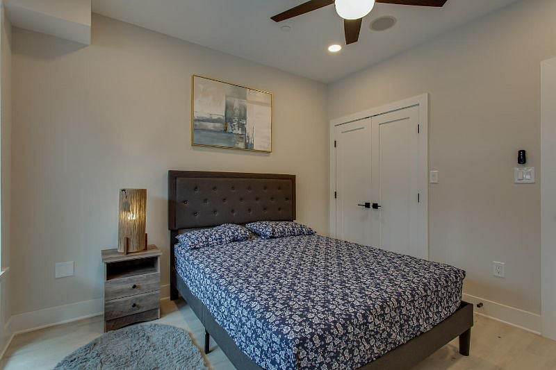 Furnished Finder property 570201_1 photo 17