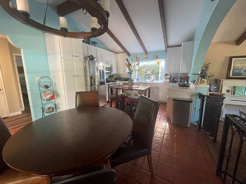 Large eat-in kitchen.