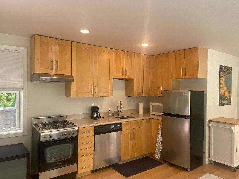 Furnished Finder property 570236_1 photo 5