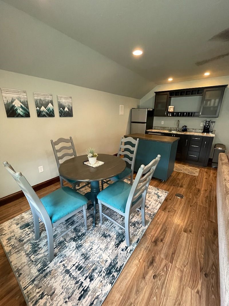 Furnished Finder property 570257_1 photo 8