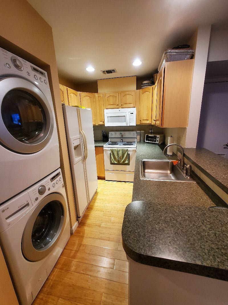 Furnished Finder property 570293_1 photo 3