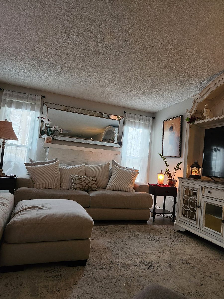 Living room. 