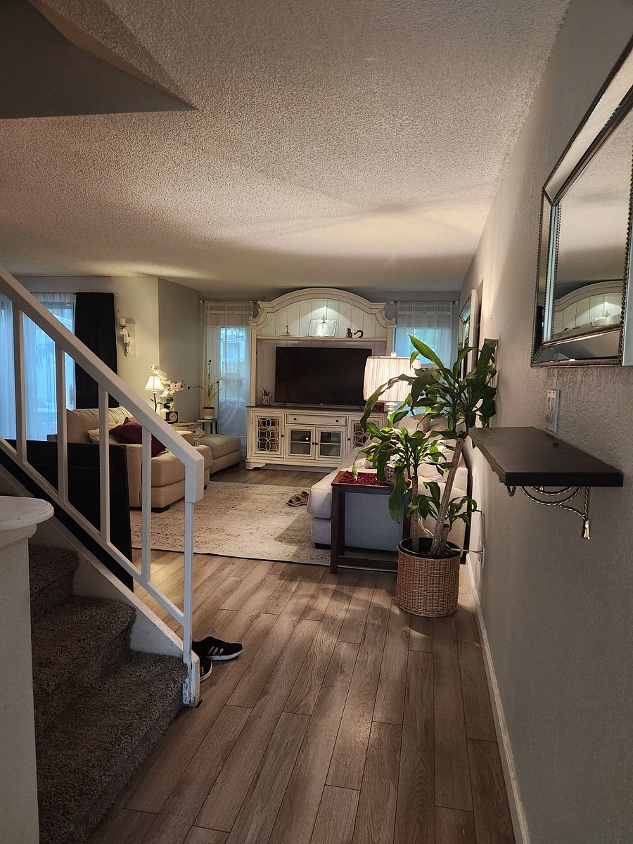 Furnished Finder property 570306_1 photo 28