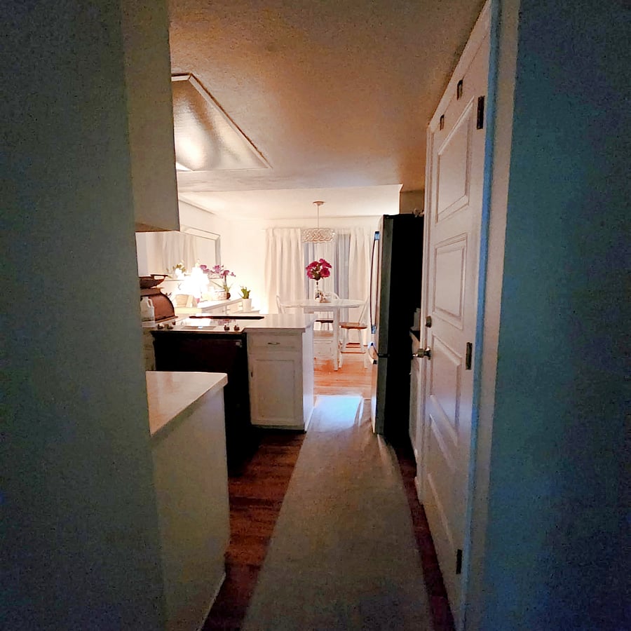 Kitchen entrance