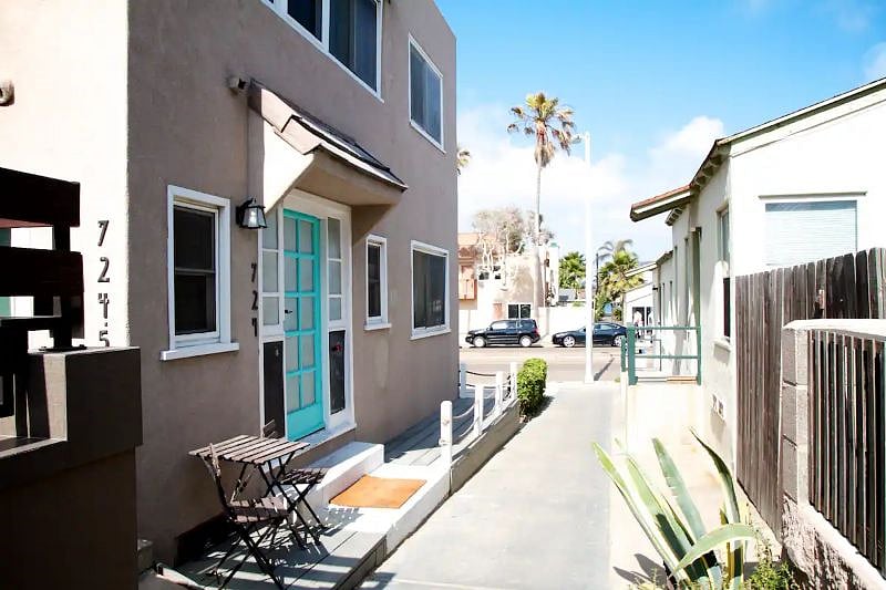 Furnished Finder property 570354_2 photo 14
