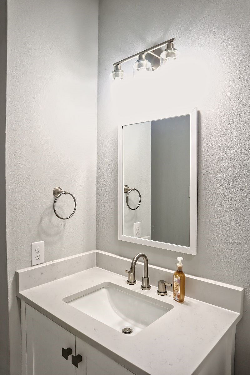 Furnished Finder property 570367_1 photo 5