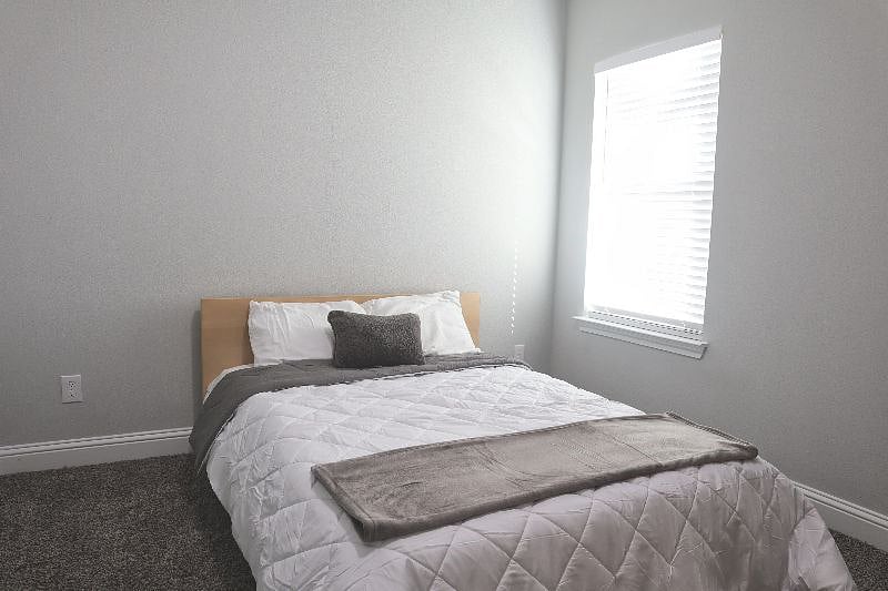 Furnished Finder property 570367_1 photo 1
