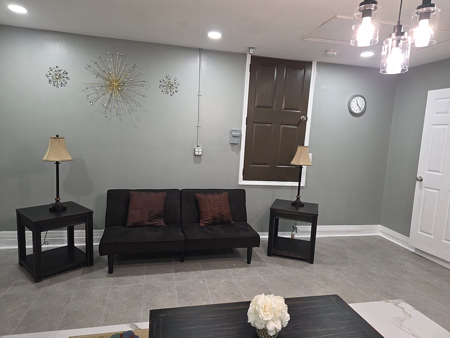 Furnished Finder property 570374_1 photo 9