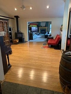 Furnished Finder property 570393_1 photo 3