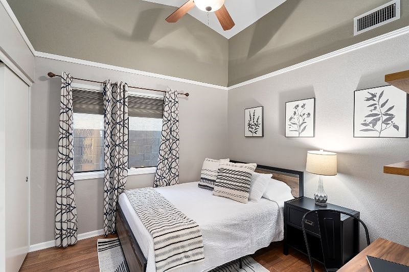 Queen Bedroom 1