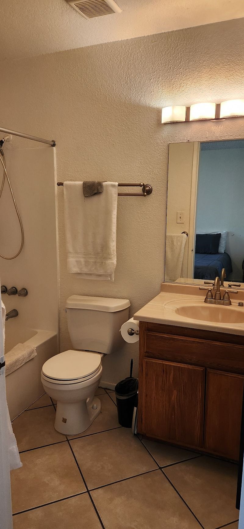 Furnished Finder property 570408_1 photo 4