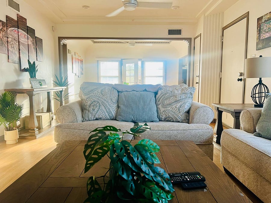 Furnished Finder property 570410_1 photo 4