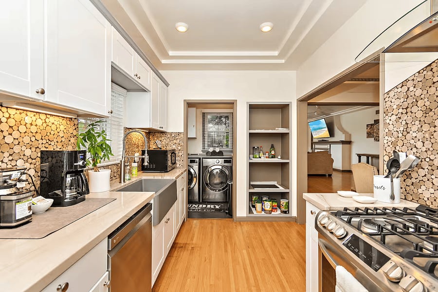 Furnished Finder property 570410_1 photo 21
