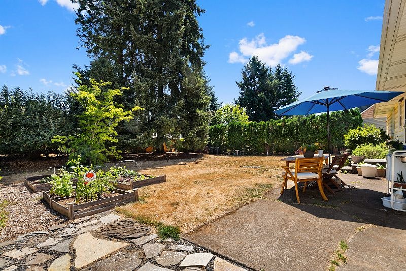 Furnished Finder property 570430_1 photo 17