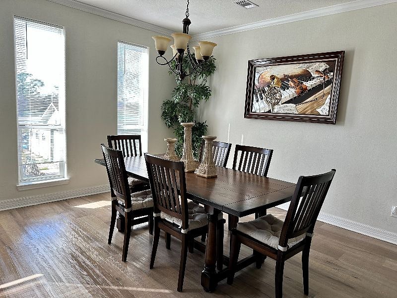 Furnished Finder property 570434_1 photo 3
