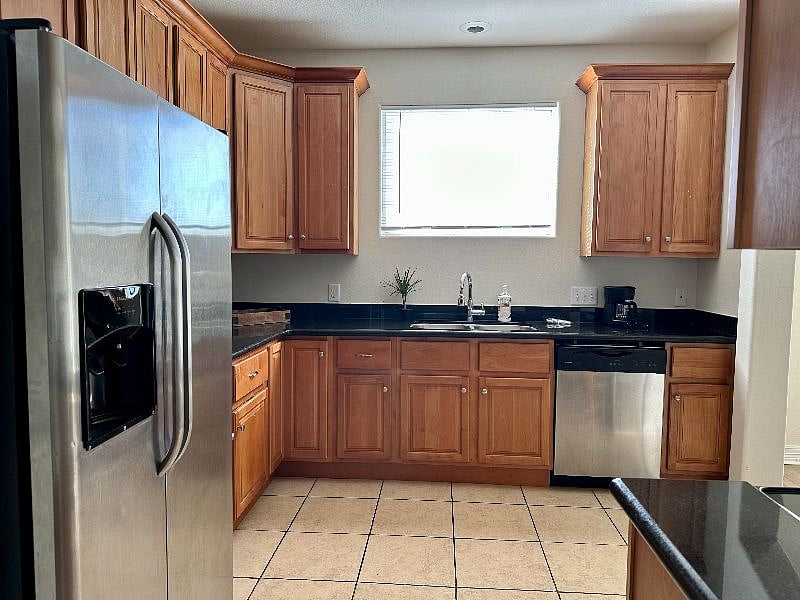 Furnished Finder property 570434_1 photo 6