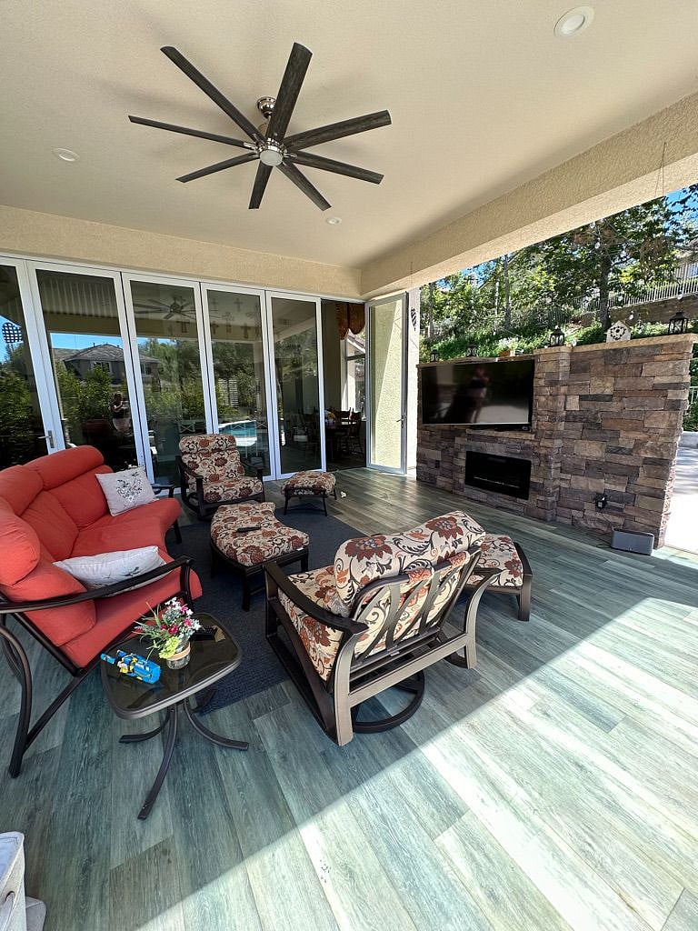 Furnished Finder property 570495_1 photo 12