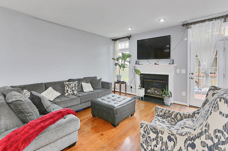 Furnished Finder property 570498_1 photo 12