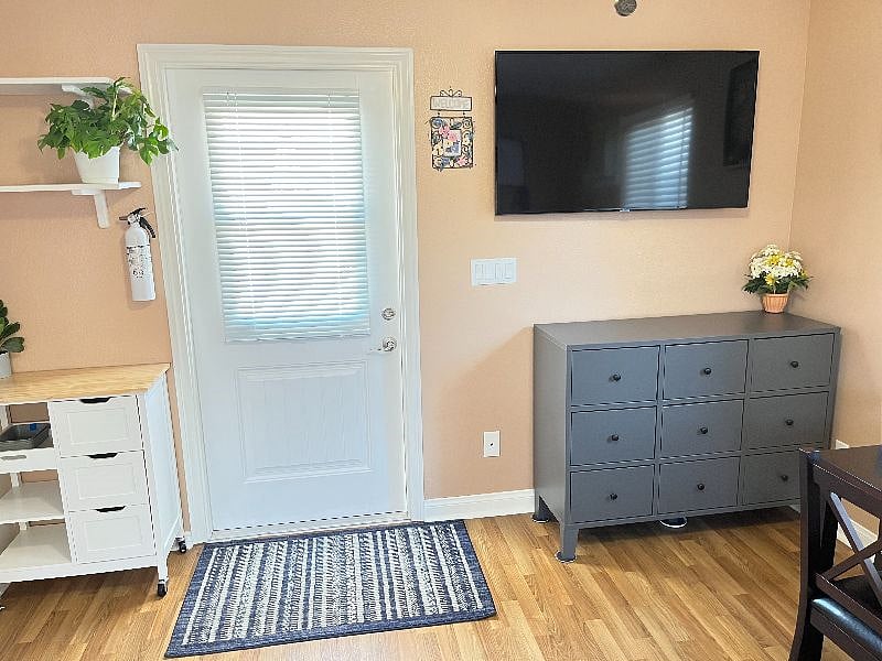 Kitchen Island Cart, Dresser with 9 Drawers
