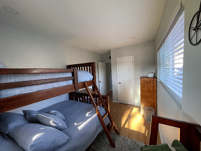 Furnished Finder property 570601_1 photo 31