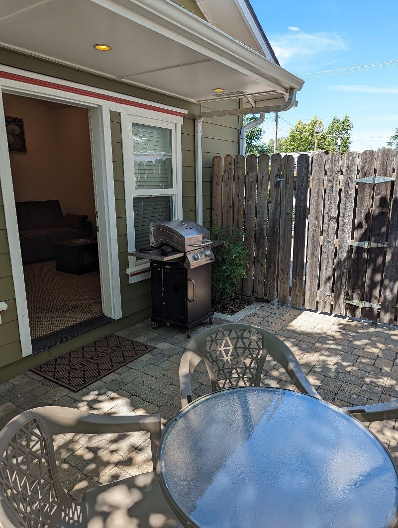 Furnished Finder property 570675_1 photo 14