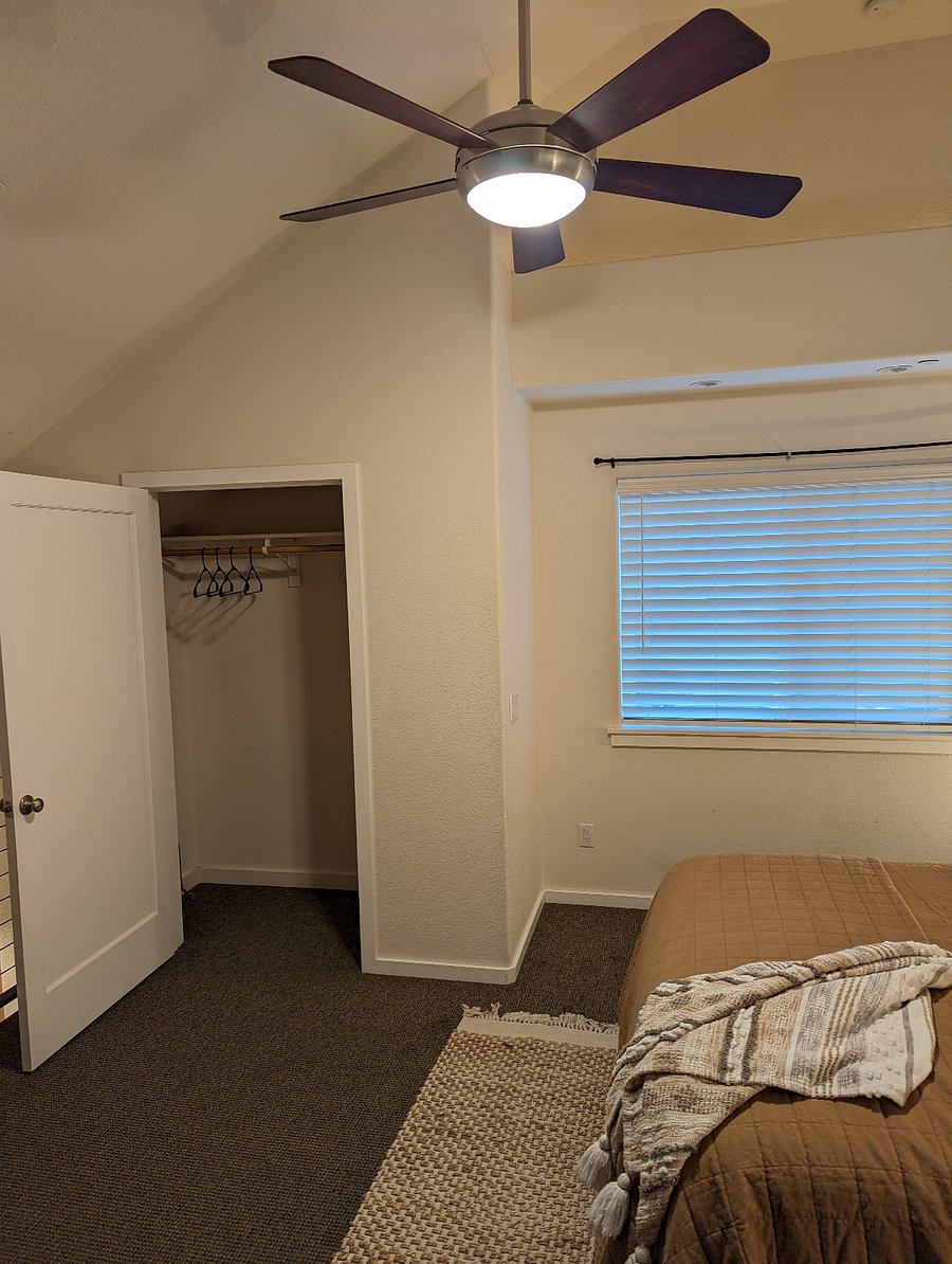Furnished Finder property 570675_2 photo 9
