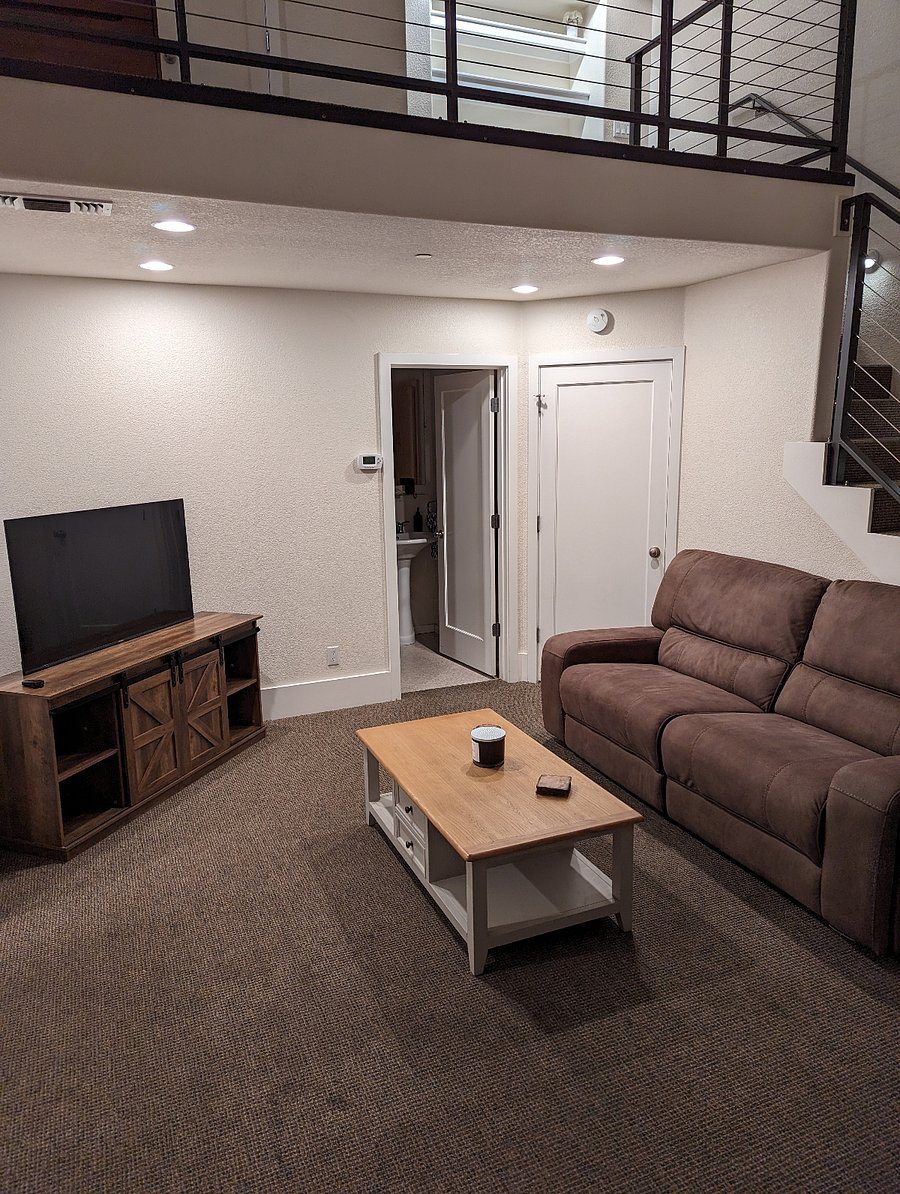 Furnished Finder property 570675_2 photo 3