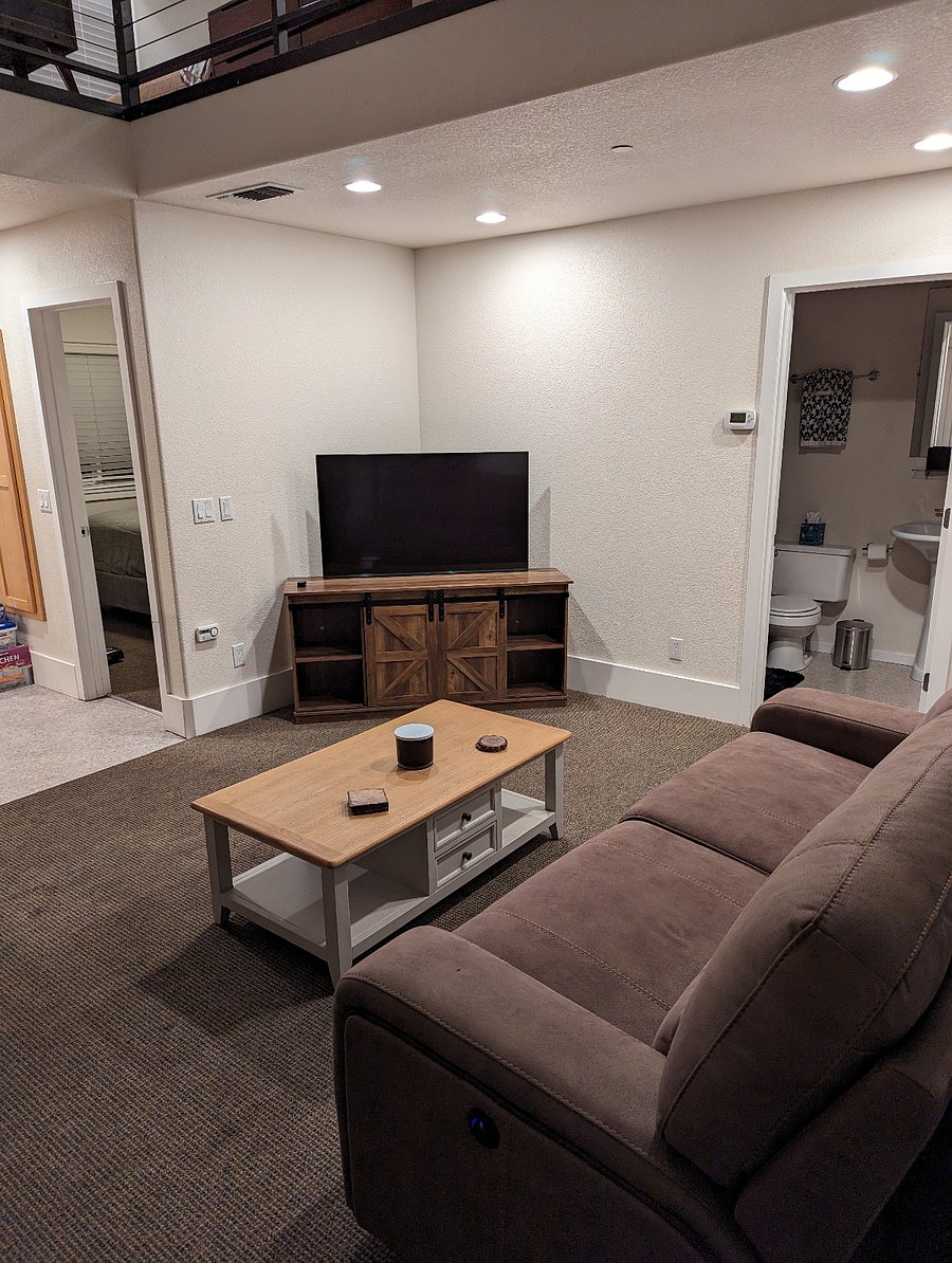 Furnished Finder property 570675_2 photo 4