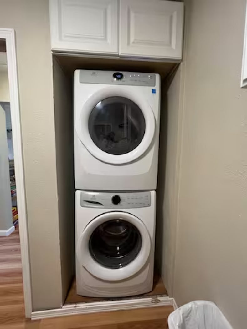 Furnished Finder property 570676_1 photo 47