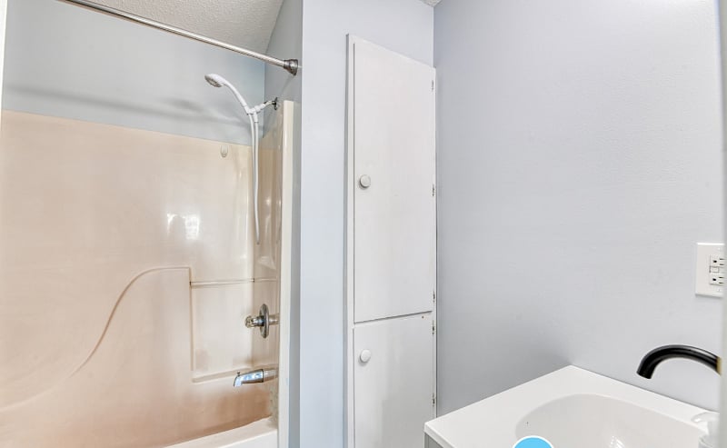 Furnished Finder property 570695_1 photo 10