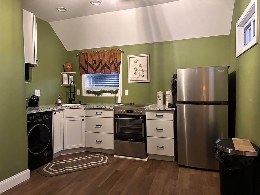 Furnished Finder property 570717_2 photo 3
