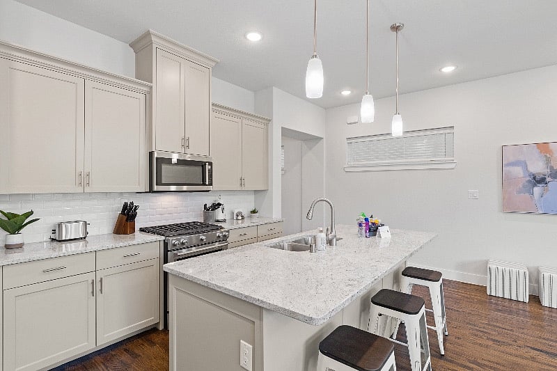 Furnished Finder property 570739_1 photo 4