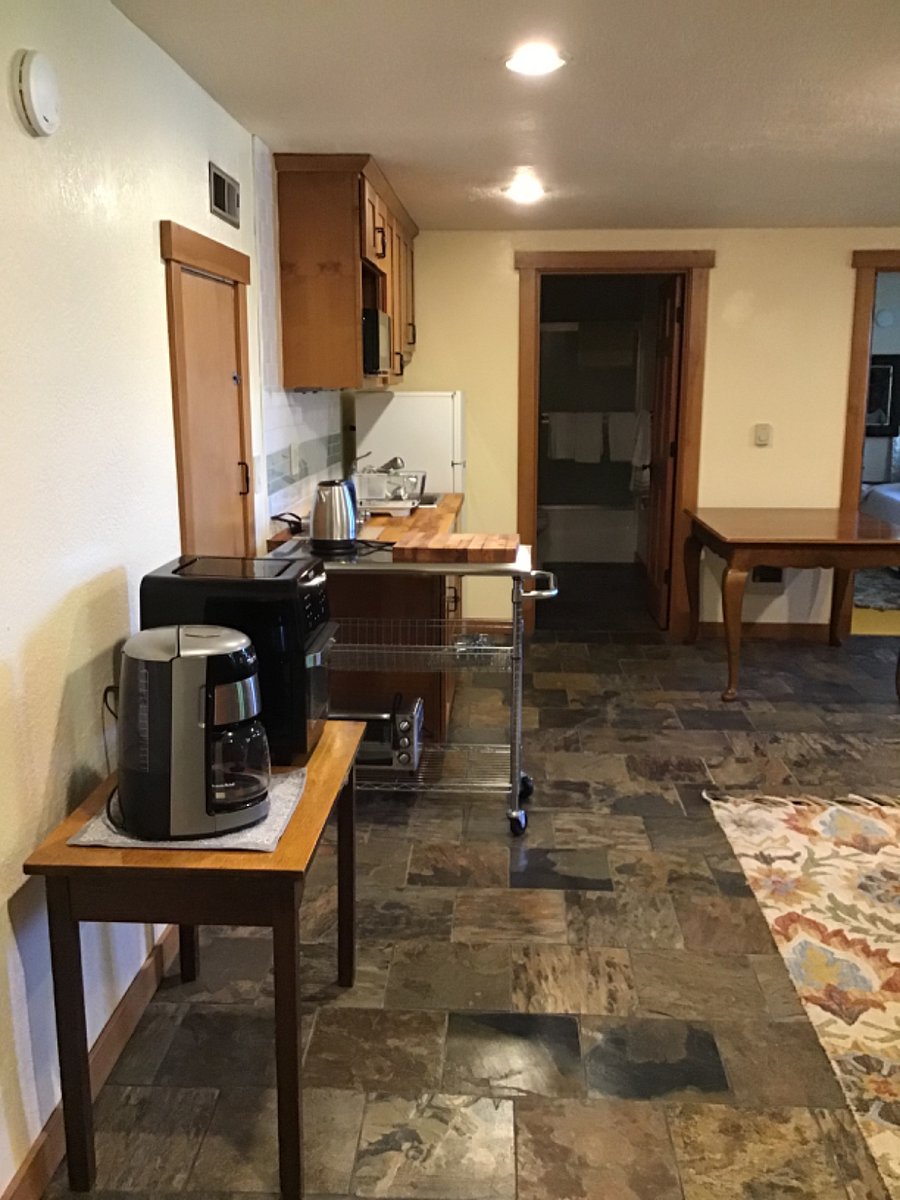Furnished Finder property 570740_1 photo 7