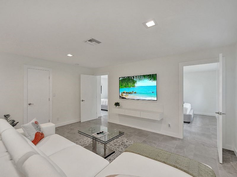 Furnished Finder property 570741_1 photo 4