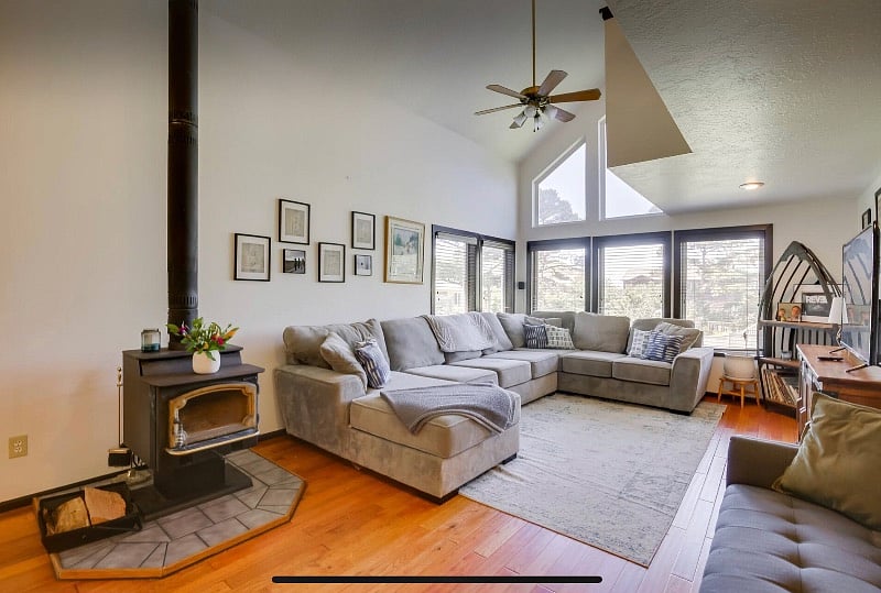 Furnished Finder property 570750_1 photo 1