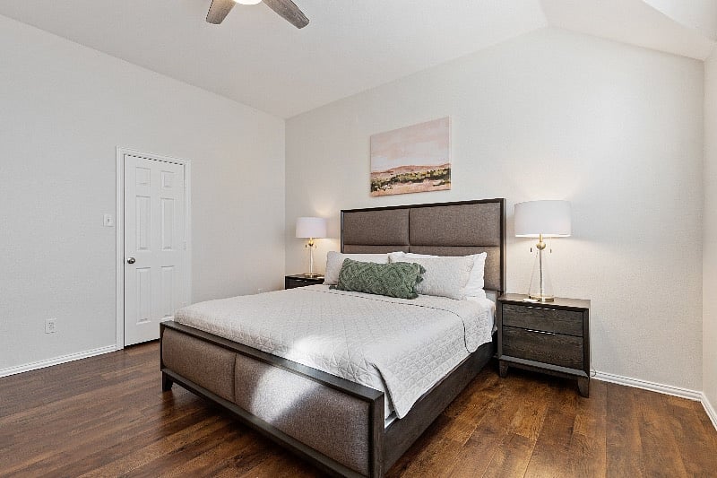 Furnished Finder property 570755_1 photo 11